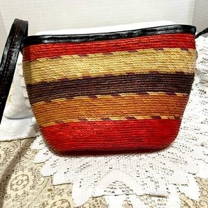 Multicolor straw purse